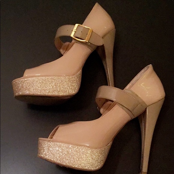 Steve Madden Nude and sparkly platform heels! - Picture 2 of 8